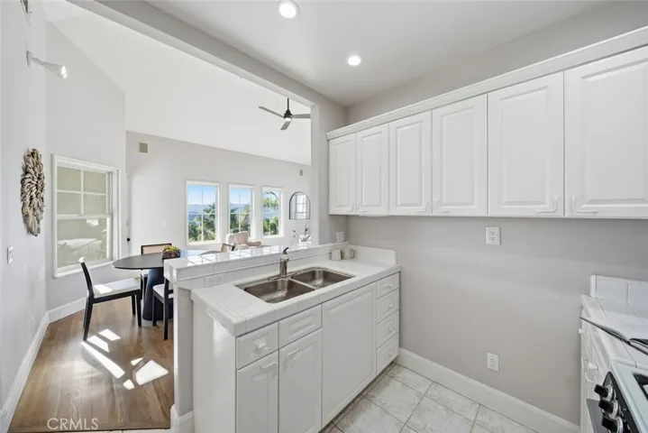 Guest suite kitchen