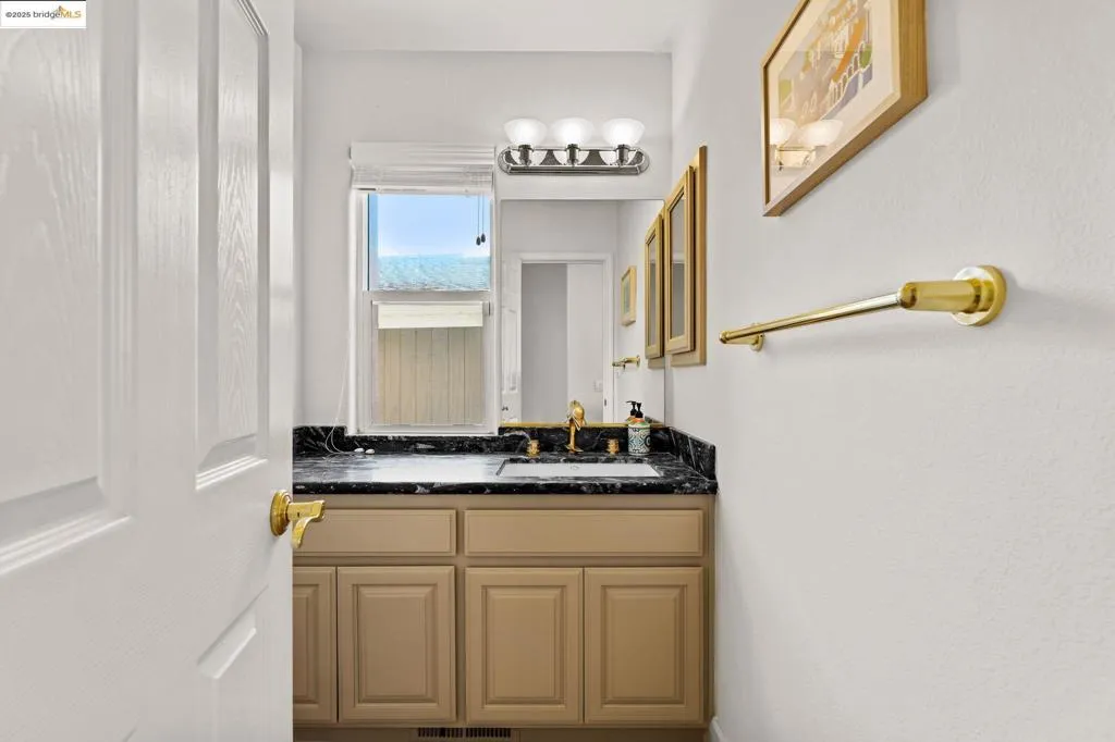 630 Discovery Bay Blvd, Discovery Bay, California 94505 home-pic-26