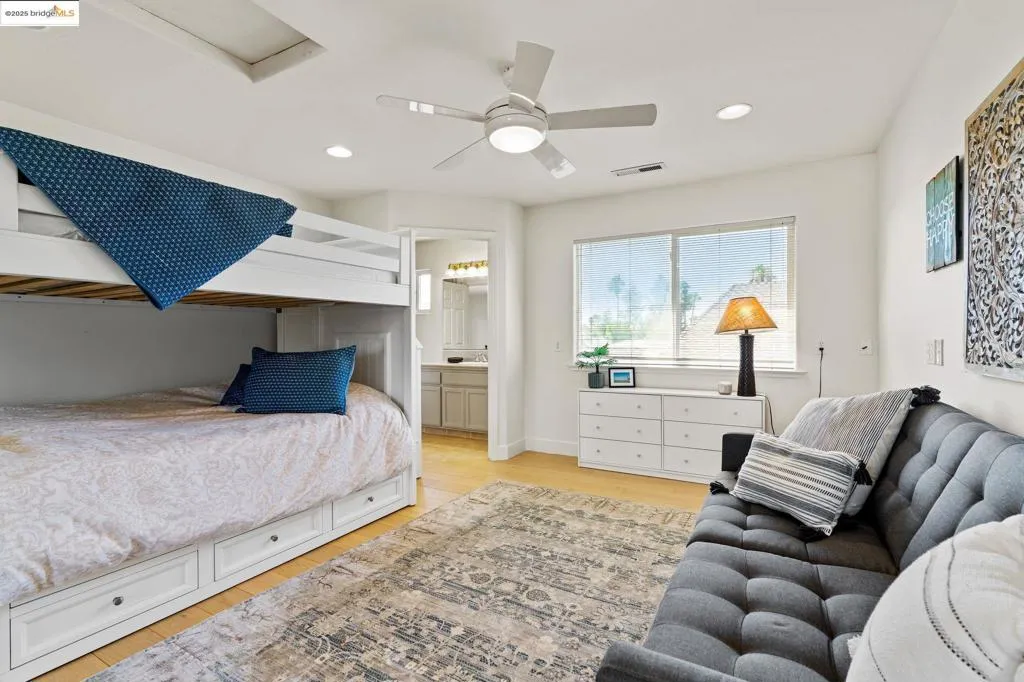 630 Discovery Bay Blvd, Discovery Bay, California 94505 home-pic-28