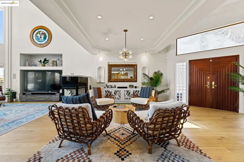 630 Discovery Bay Blvd, Discovery Bay, California 94505 home-pic-18