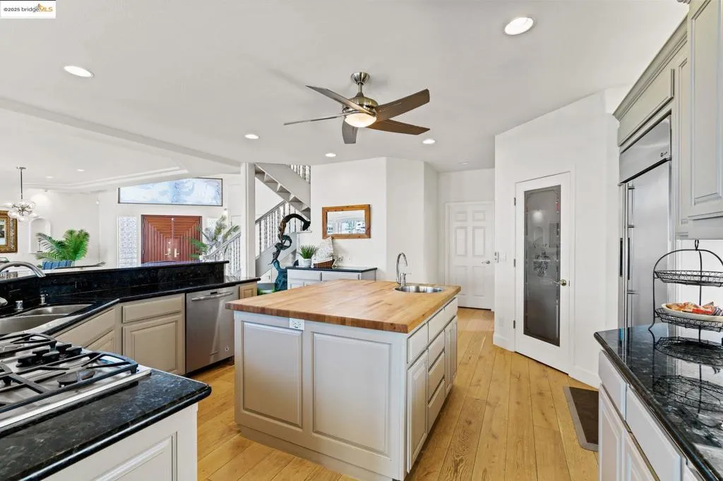 630 Discovery Bay Blvd, Discovery Bay, California 94505 home-pic-25