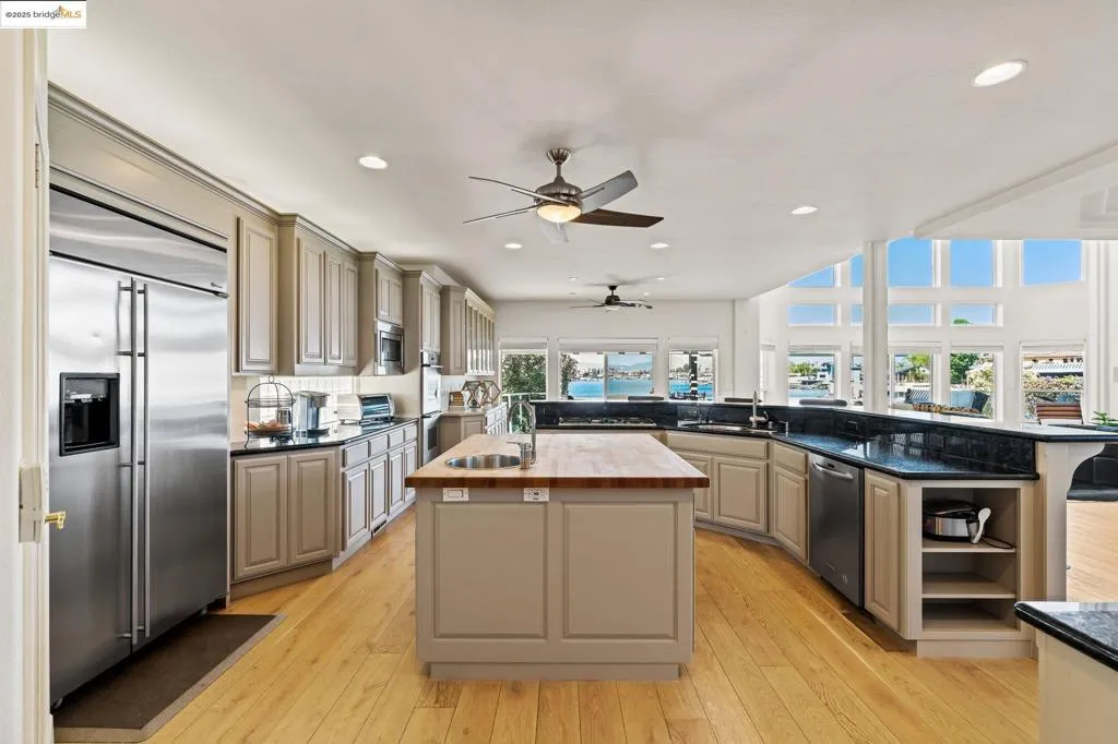 630 Discovery Bay Blvd, Discovery Bay, California 94505 home-pic-24