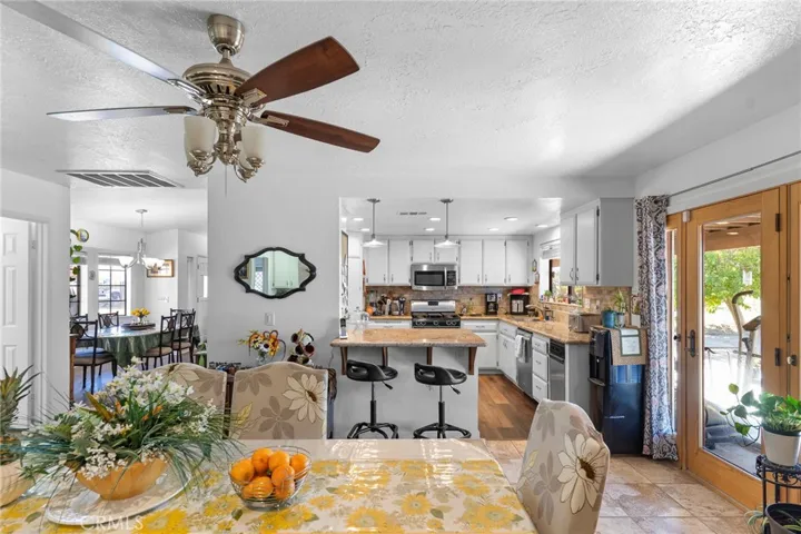 20071 Serrano, Apple Valley, California 92307