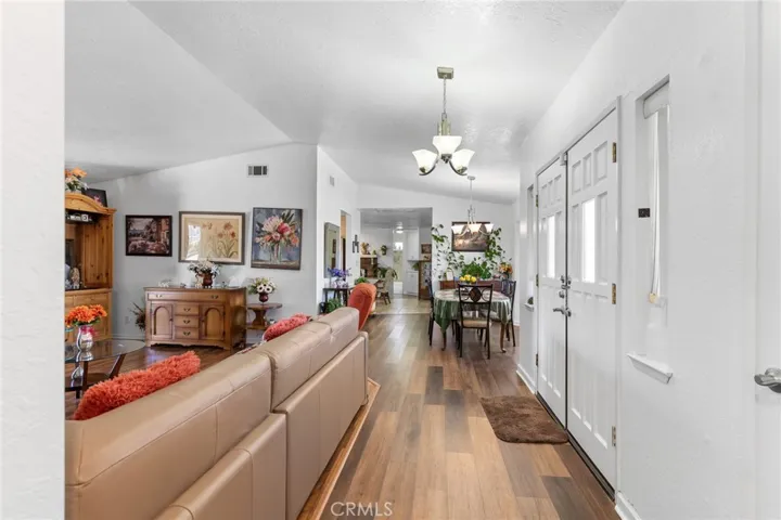 20071 Serrano, Apple Valley, California 92307