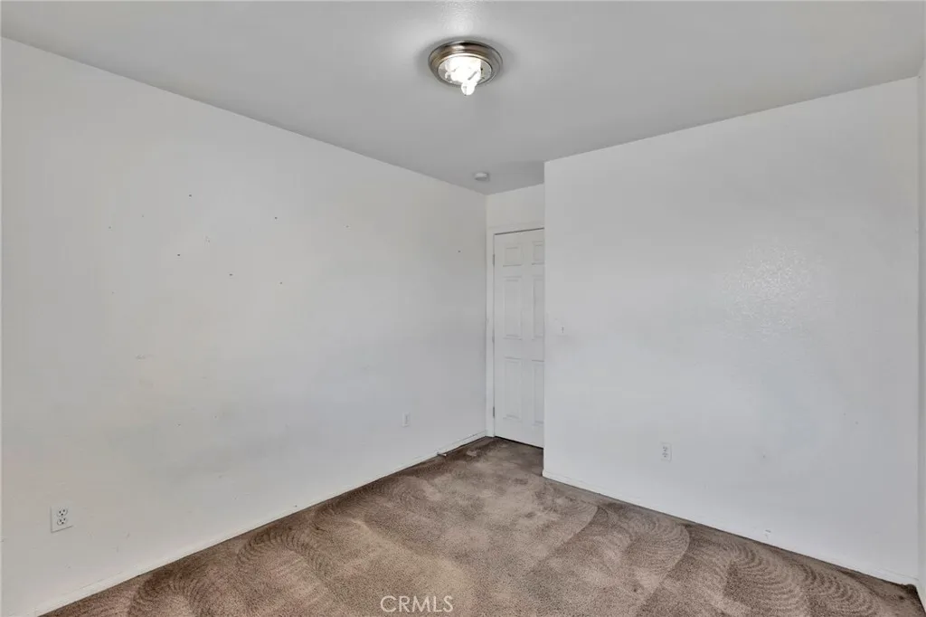 34622 Paseo Del Valle, Barstow, California 92311 home-pic-12