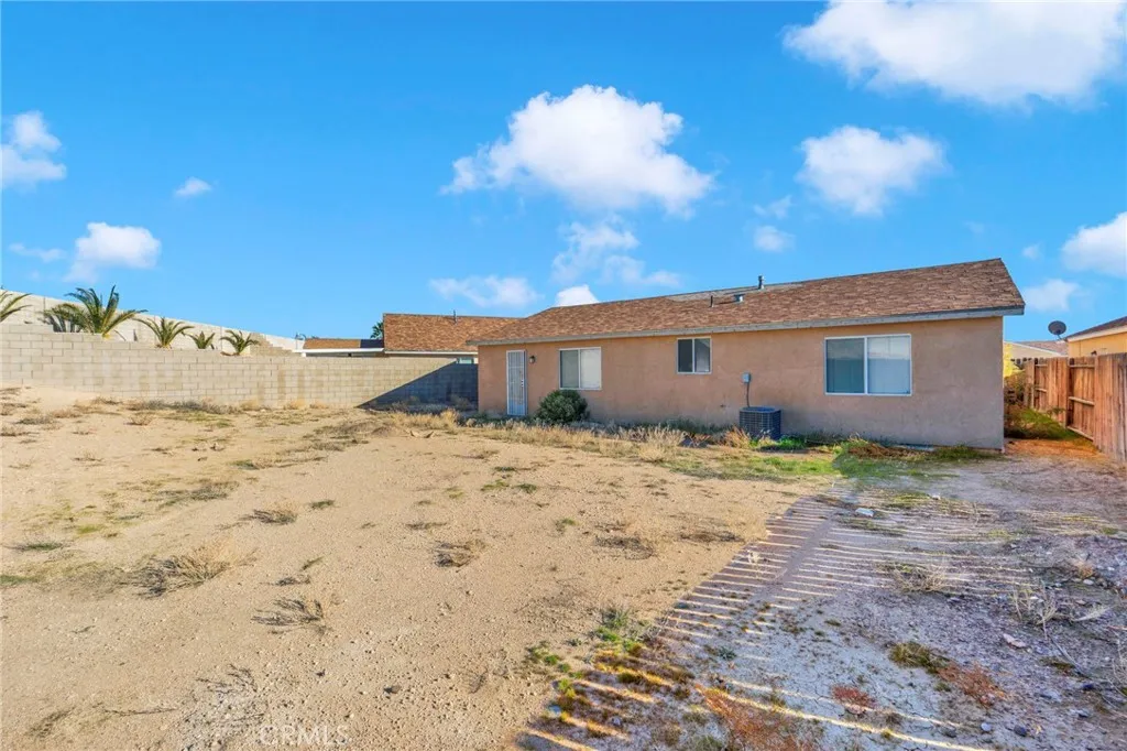 34622 Paseo Del Valle, Barstow, California 92311 home-pic-23