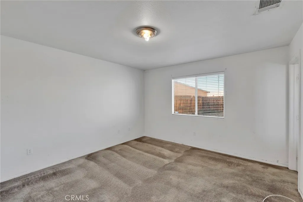 34622 Paseo Del Valle, Barstow, California 92311 home-pic-9