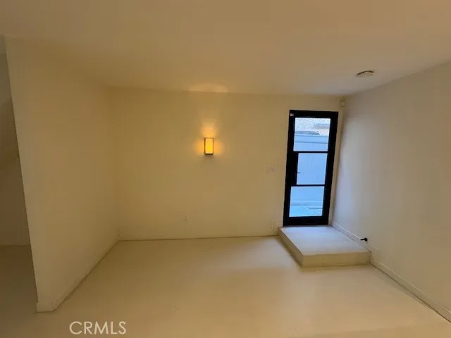 335 Flint, Long Beach, California 90814 home-pic-15