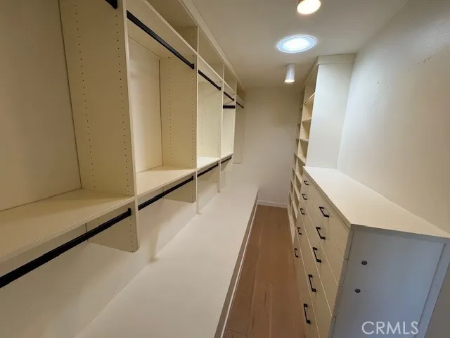 335 Flint, Long Beach, California 90814 home-pic-29