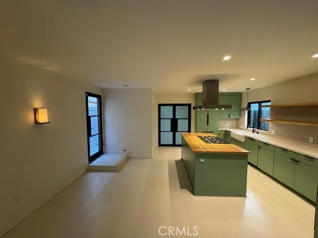 335 Flint, Long Beach, California 90814 home-pic-16