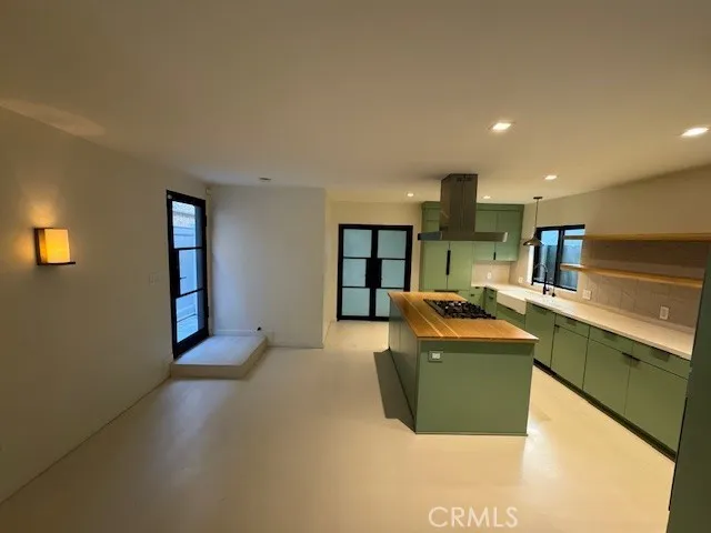 335 Flint, Long Beach, California 90814 home-pic-13