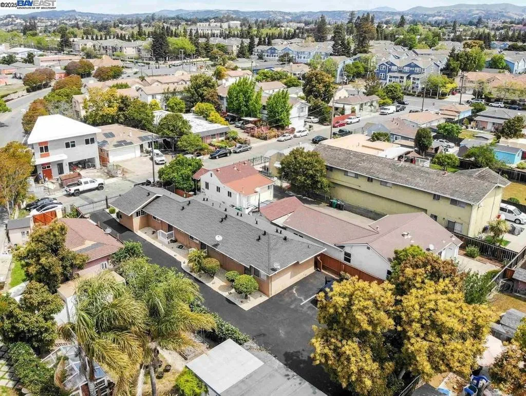 537 Dean St, Hayward, California 94541 home-pic-3