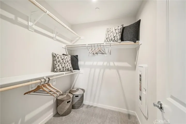 MODEL HOME