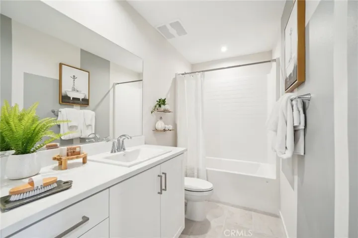MODEL HOME