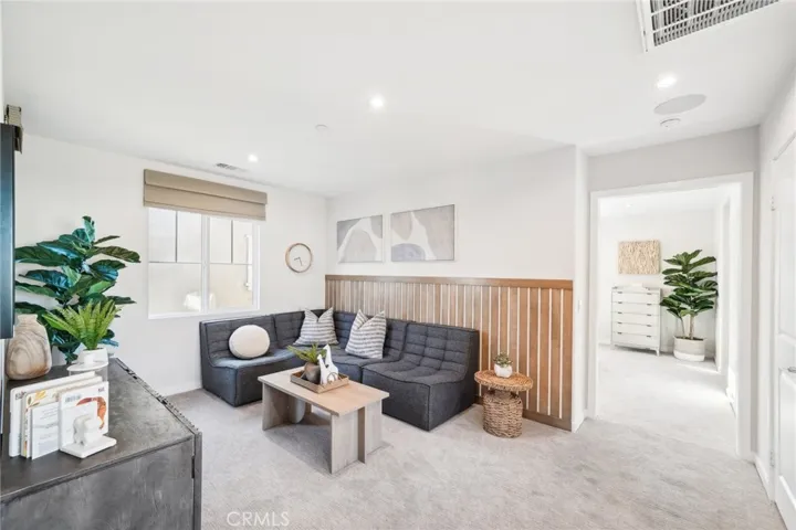MODEL HOME