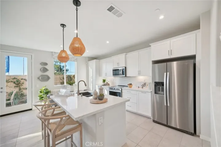 MODEL HOME