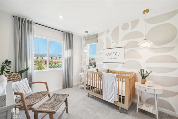 MODEL HOME