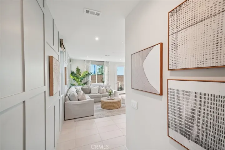 MODEL HOME