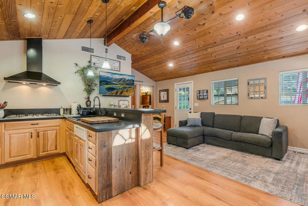 1088 Alta Vista Road, Simi Valley, California 93063 home-pic-13