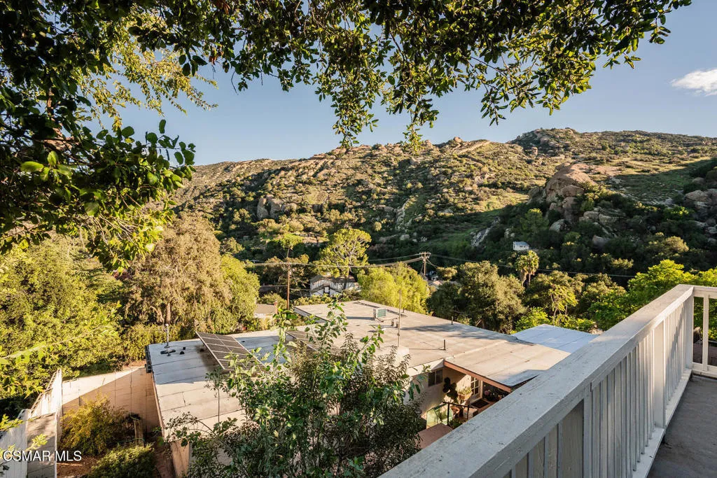 1088 Alta Vista Road, Simi Valley, California 93063 home-pic-3