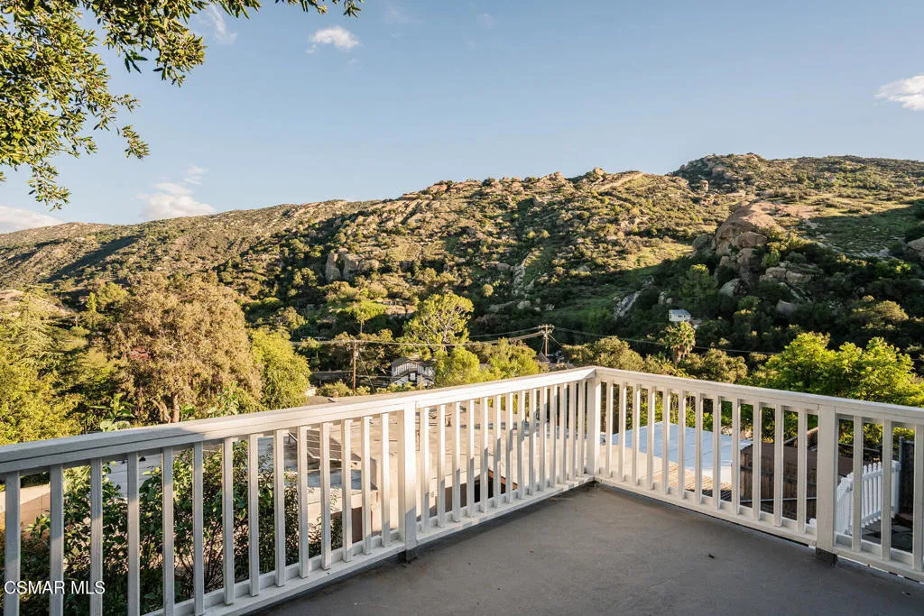 1088 Alta Vista Road, Simi Valley, California 93063 home-pic-4