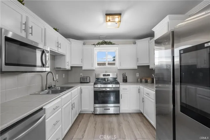 48240 90th Street W, Lancaster, California 93536