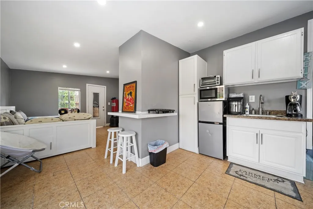 1223 W 187th Place, Gardena, California 90248 home-pic-22