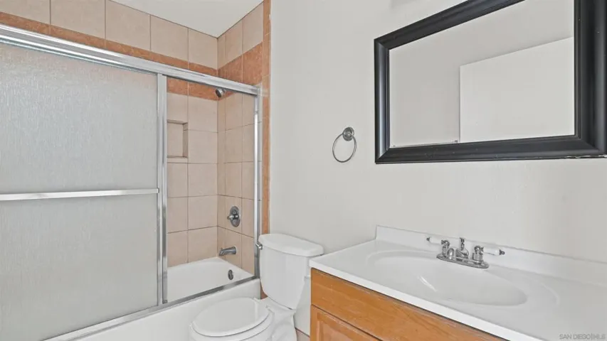 1551 Broadway 23, Chula Vista, California 91911