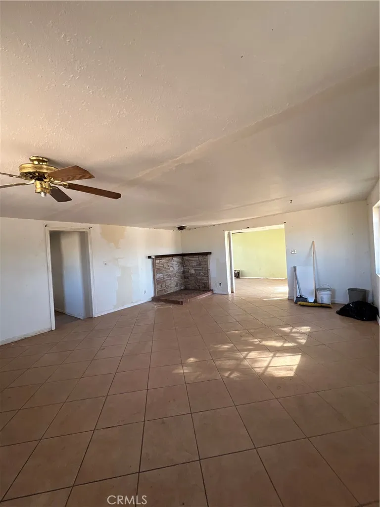 3413 Goleta, Yucca Valley, California 92284 home-pic-6