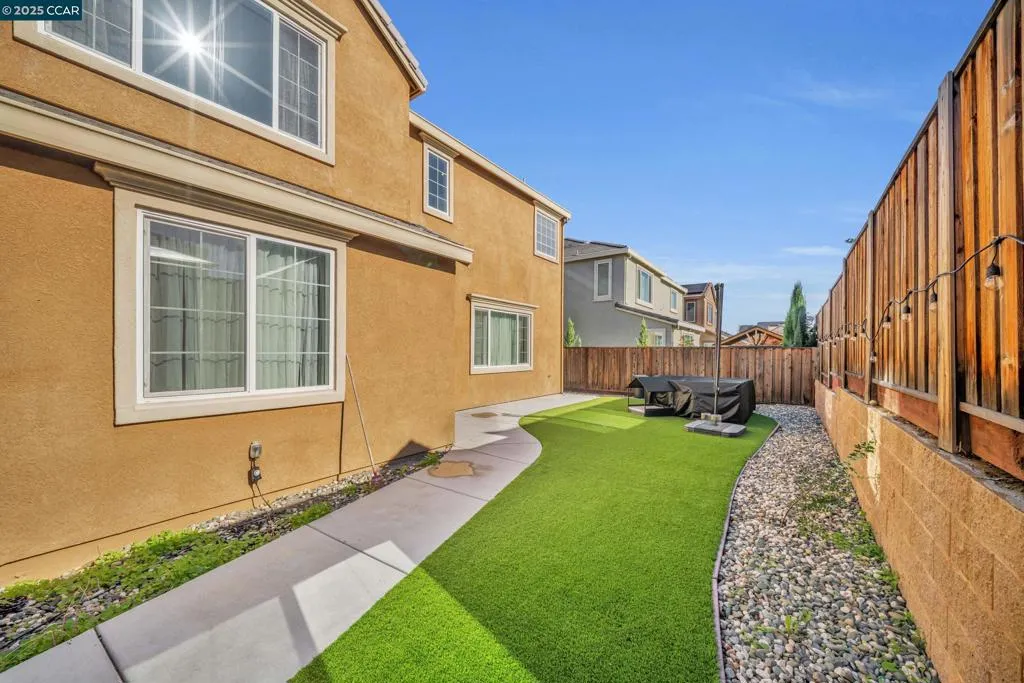 5487 Alvar Loop, Antioch, California 94531 home-pic-20