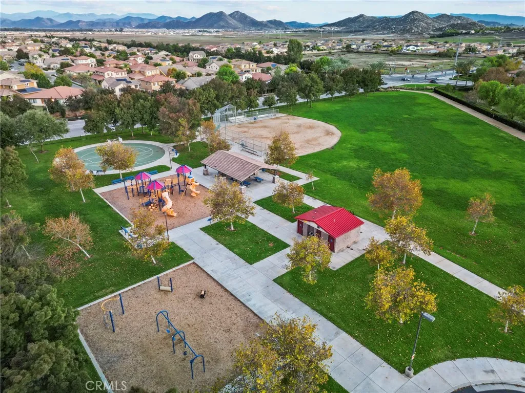 28463 Boardwalk Court, Menifee, California 92585 home-pic-41