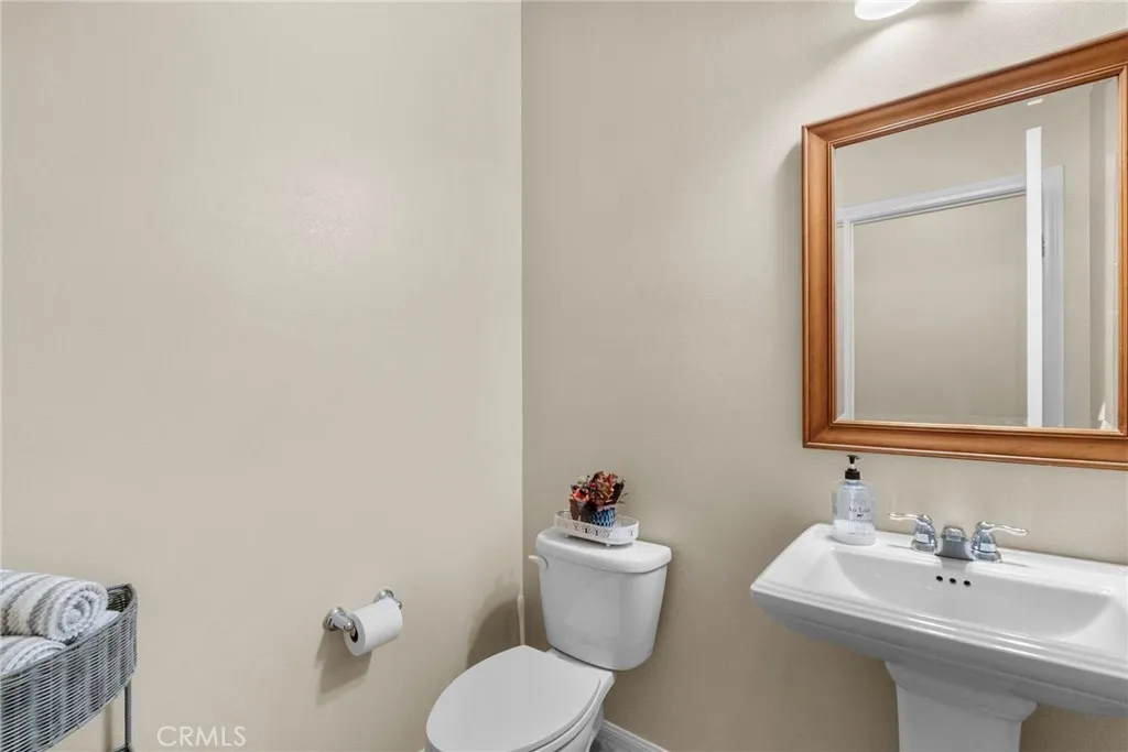 28463 Boardwalk Court, Menifee, California 92585 home-pic-31