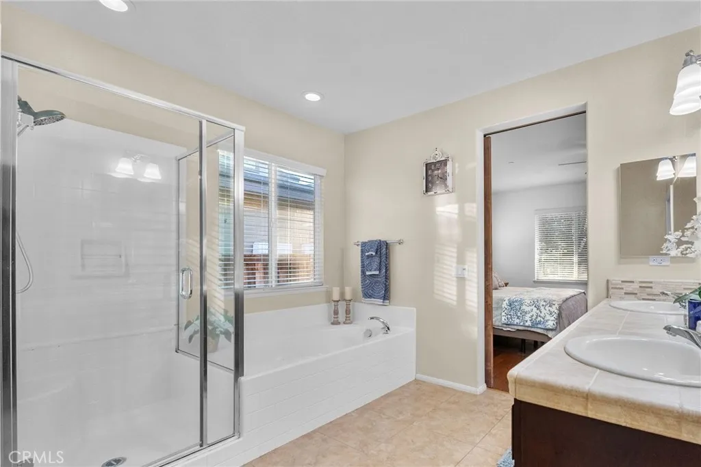 28463 Boardwalk Court, Menifee, California 92585 home-pic-27