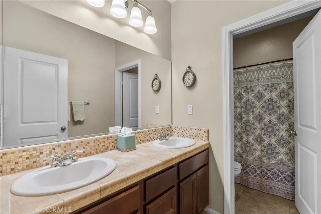 28463 Boardwalk Court, Menifee, California 92585 home-pic-30