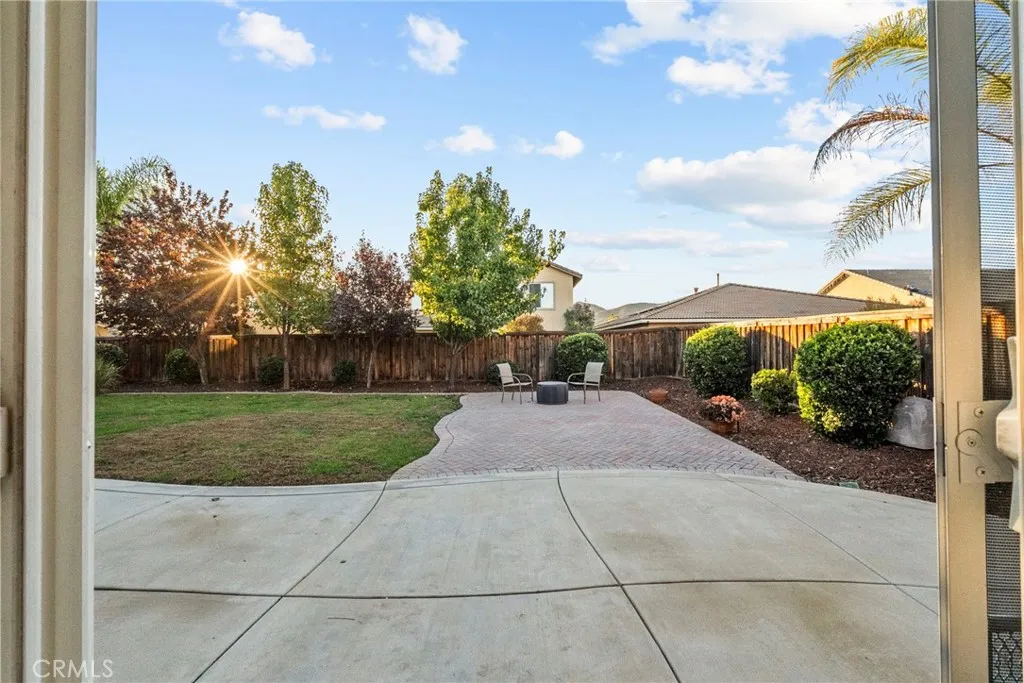 28463 Boardwalk Court, Menifee, California 92585 home-pic-34