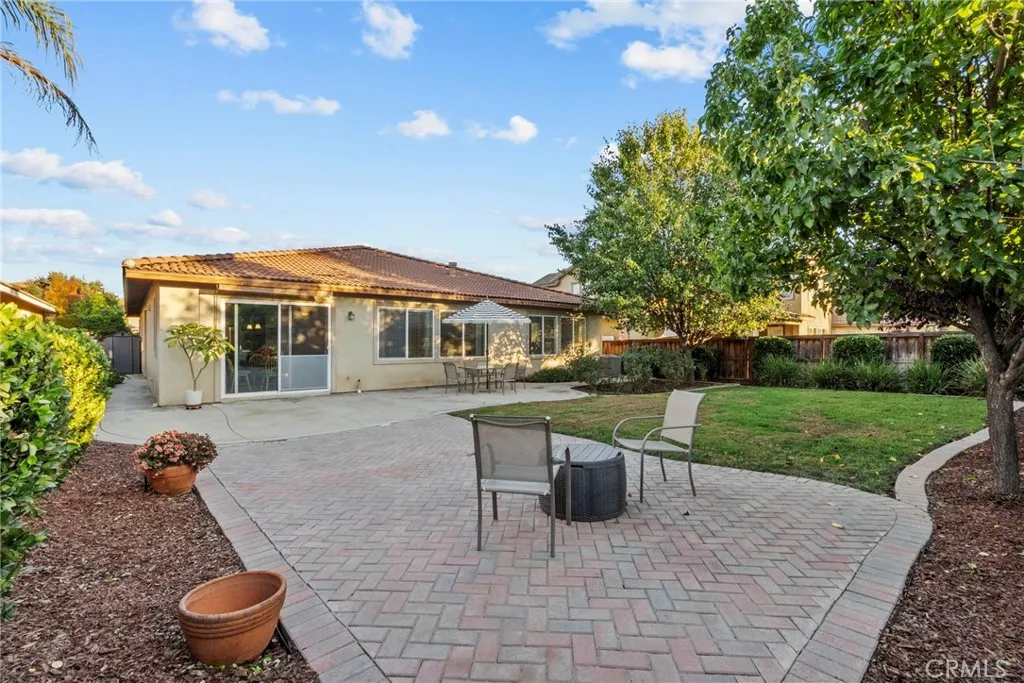 28463 Boardwalk Court, Menifee, California 92585 home-pic-36