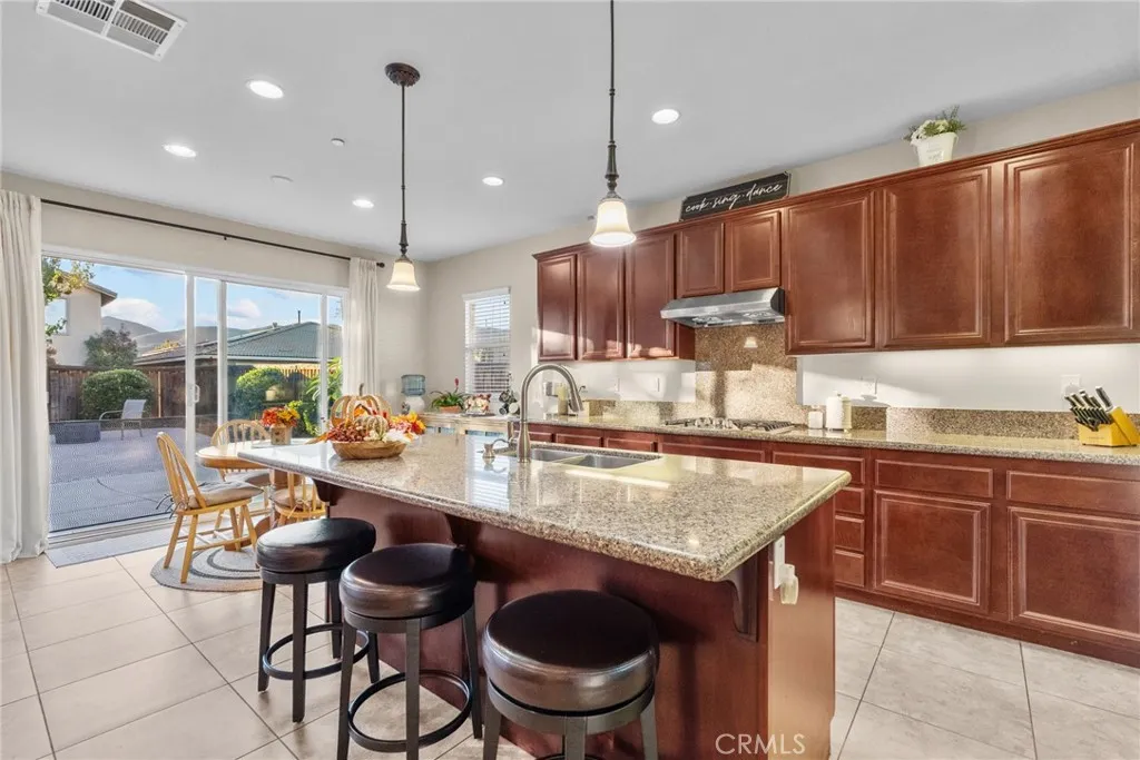 28463 Boardwalk Court, Menifee, California 92585 home-pic-12