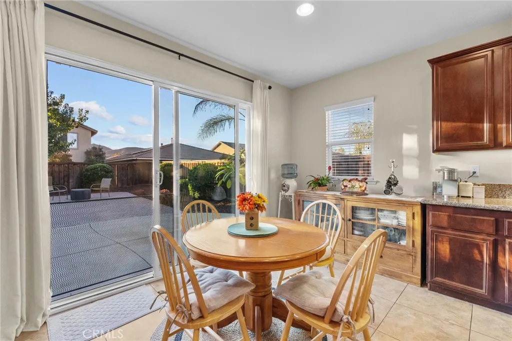 28463 Boardwalk Court, Menifee, California 92585 home-pic-14