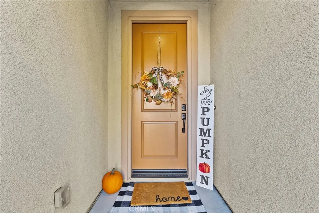28463 Boardwalk Court, Menifee, California 92585 home-pic-2