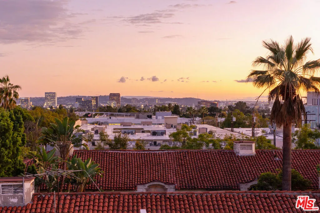 1253 N Sweetzer Avenue 6, West Hollywood, California 90069 home-pic-29