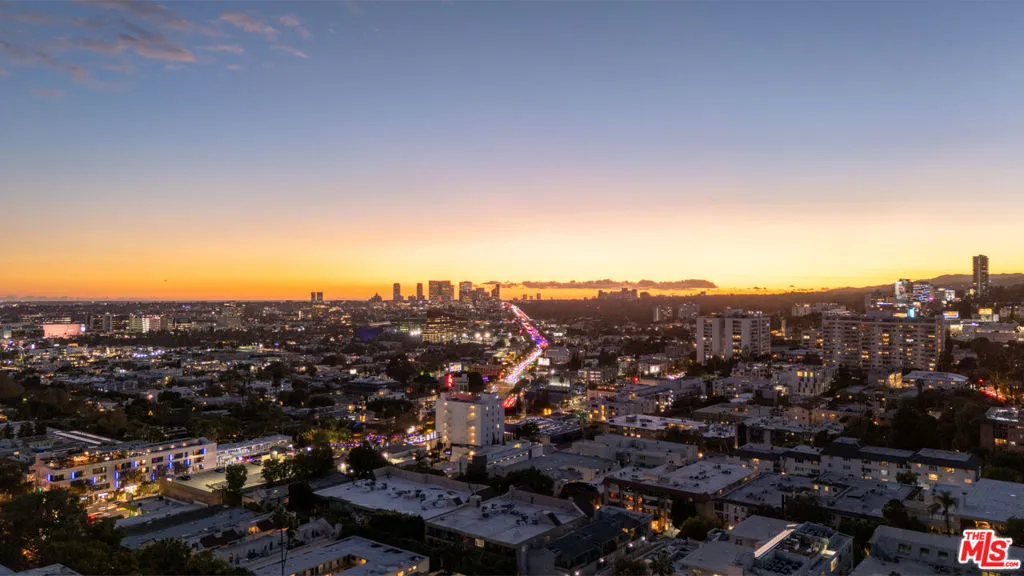 1253 N Sweetzer Avenue 6, West Hollywood, California 90069 home-pic-32