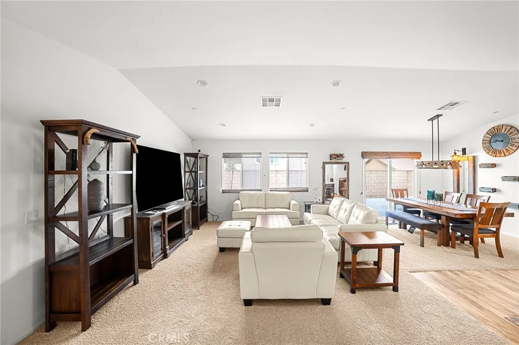 11750 Flushing St, Victorville, California 92392 home-pic-7