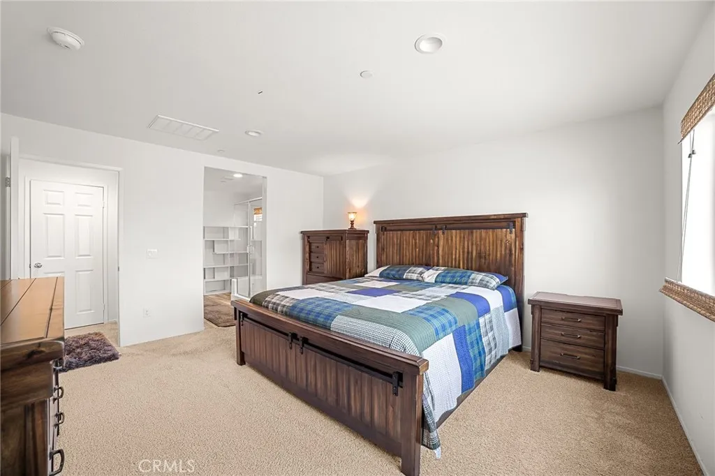 11750 Flushing St, Victorville, California 92392 home-pic-10