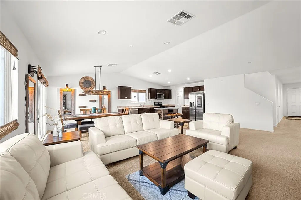 11750 Flushing St, Victorville, California 92392 home-pic-5
