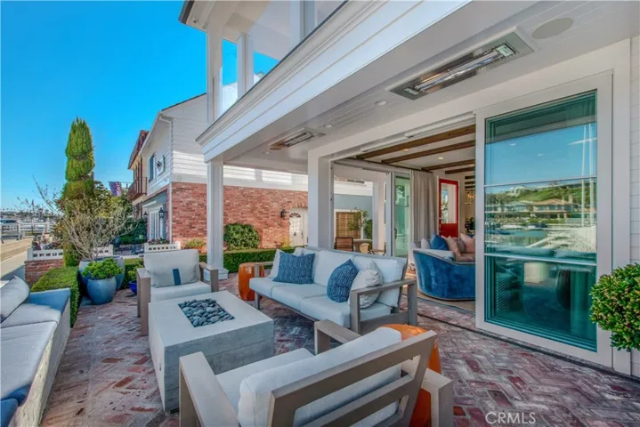 317 E Bay Front, Newport Beach, California 92662