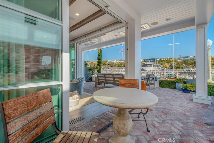 317 E Bay Front, Newport Beach, California 92662