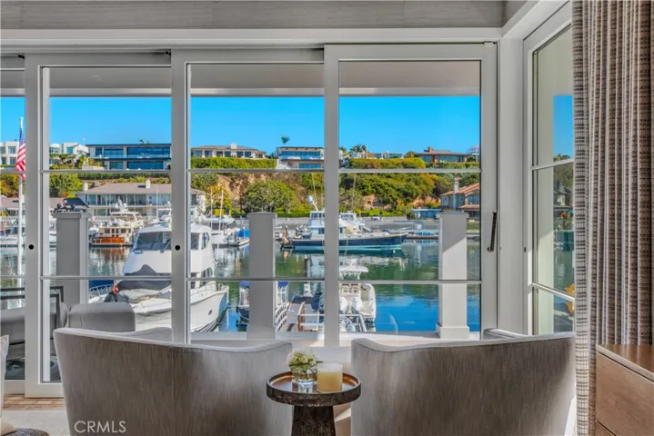 317 E Bay Front, Newport Beach, California 92662