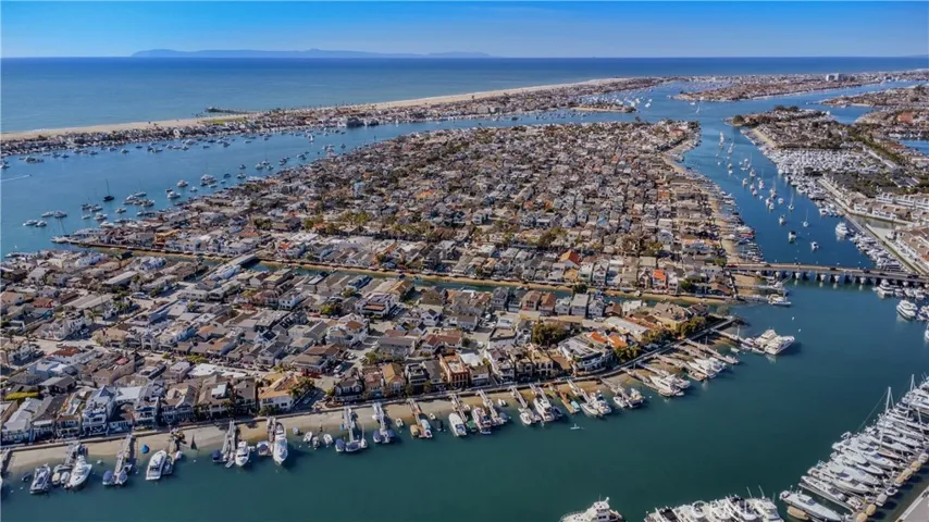 317 E Bay Front, Newport Beach, California 92662