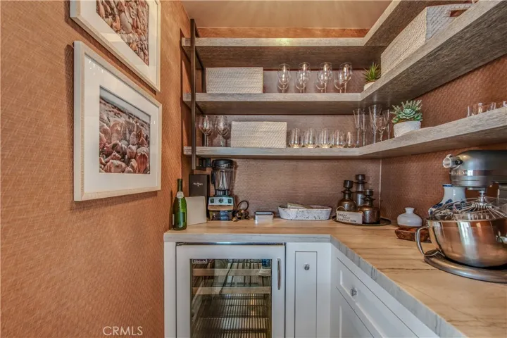 317 E Bay Front, Newport Beach, California 92662