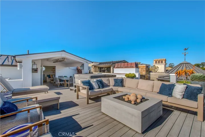 317 E Bay Front, Newport Beach, California 92662